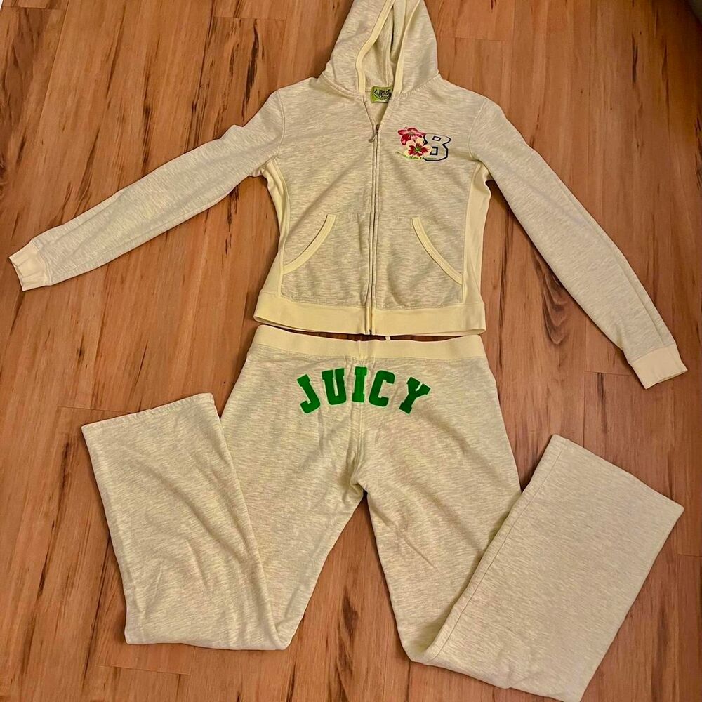 RARE Vintage Juicy Couture Hibiscus Butt Logo tracksuit - heathered yellow